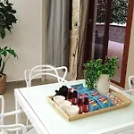 Borgo Loreto * نابولي