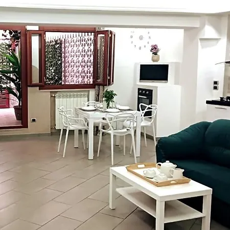 Borgo Loreto * Neapol